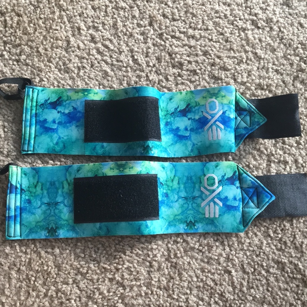 Exo wrist wraps